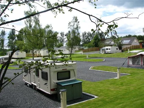 lilliardsedge-caravan-golf-park-jedburgh-vswko