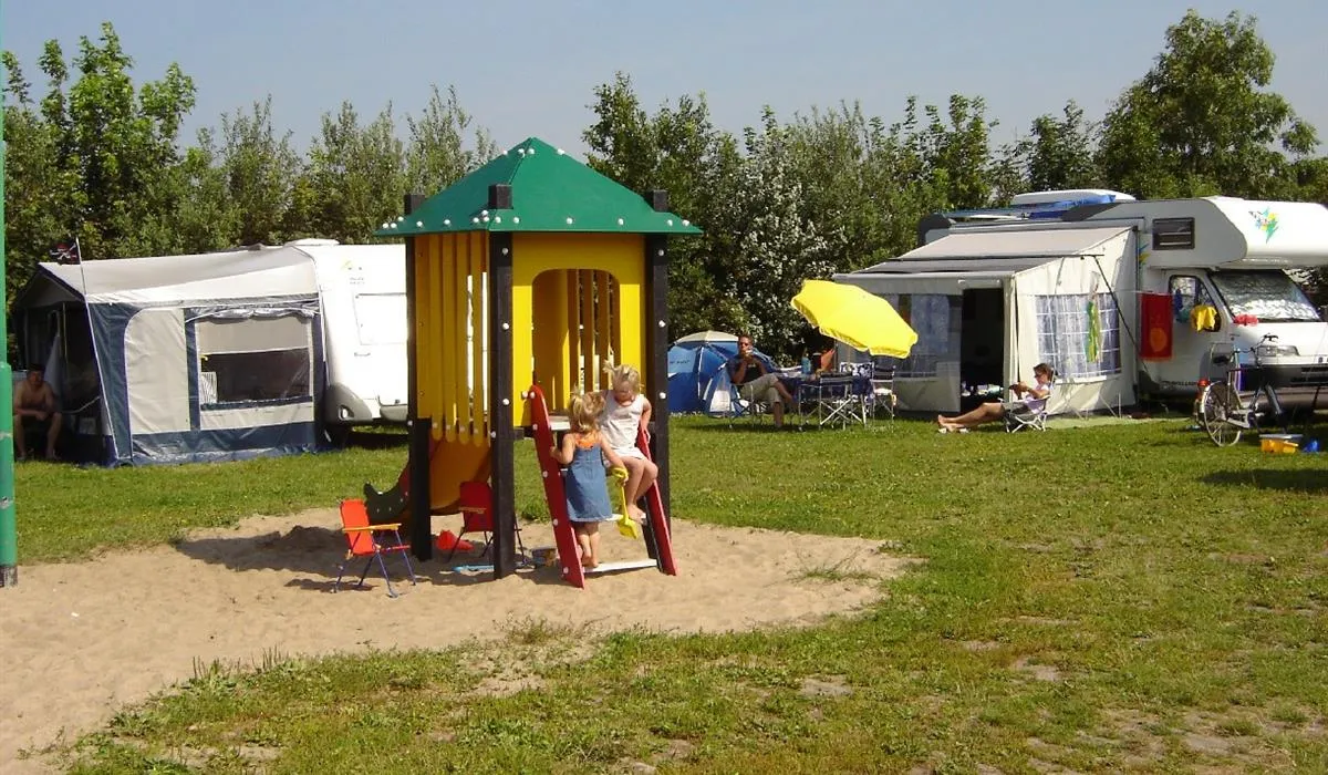 camping-hindeloopen-hindeloopen-povnf