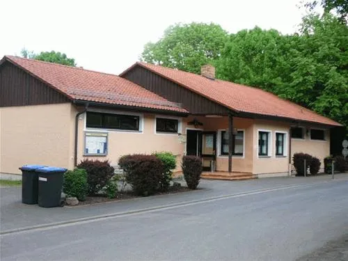 campingplatz-am-badesee-sulzfeld-zeuxg