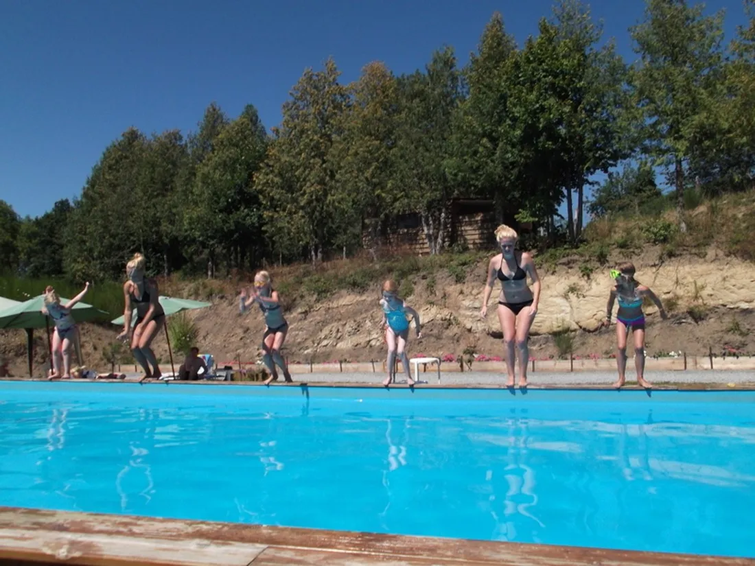 camping-la-perle-st-medard-la-rochette-dgw5b