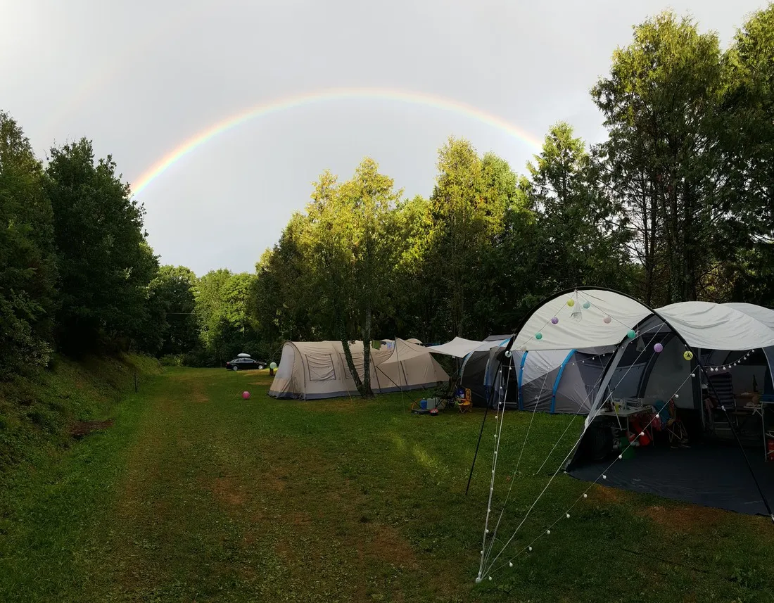 camping-la-perle-st-medard-la-rochette-pfha4