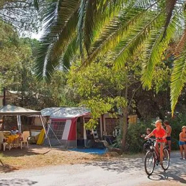 camping-les-cigales-var-h4bsm