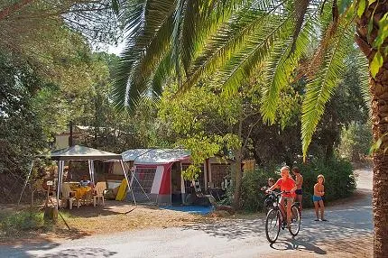 camping-les-cigales-var-lgu1q
