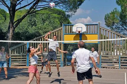 camping-les-cigales-var-lj7ku