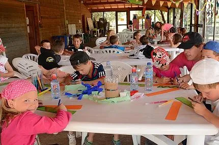 camping-les-cigales-var-pzaze