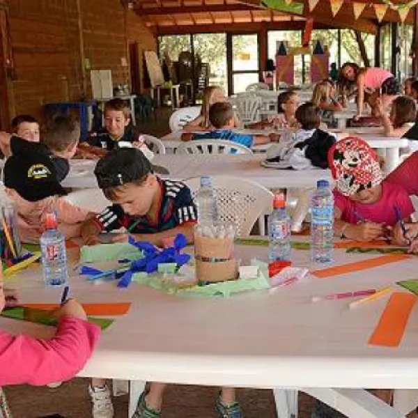 camping-les-cigales-var-pzaze