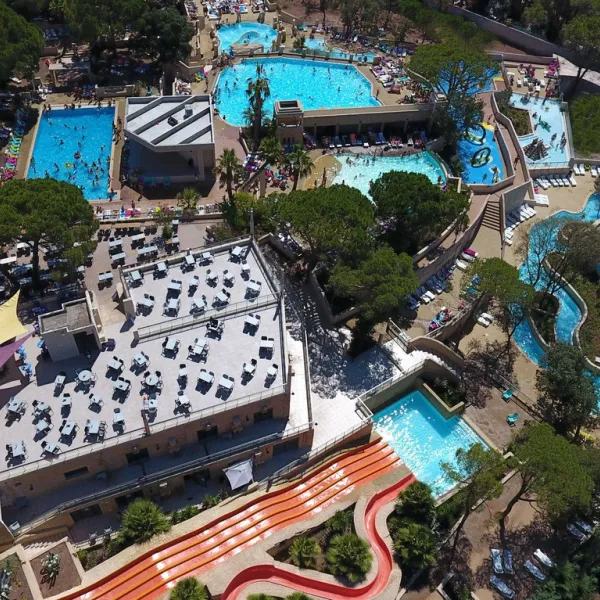 camping-les-cigales-var-tobun