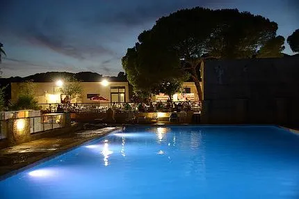 camping-les-cigales-var-tvvtz