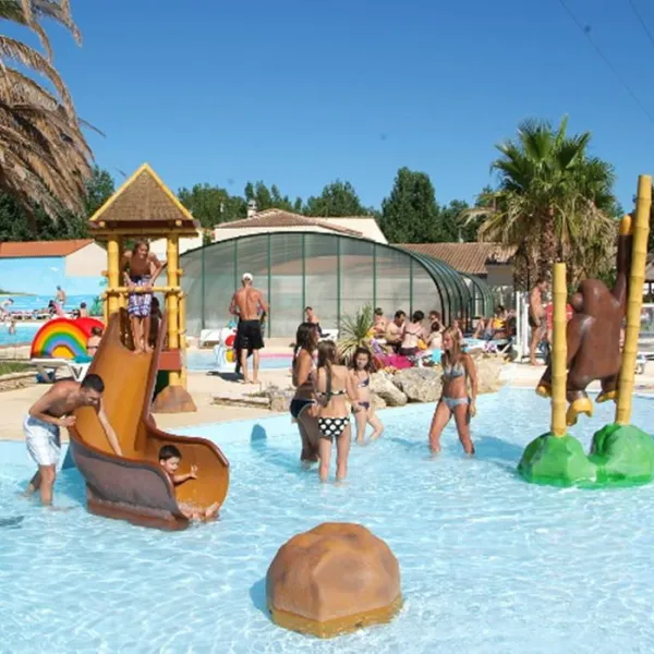 camping-le-clos-virgile-srignan-plage-qwear