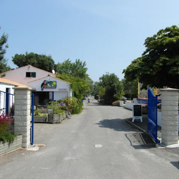 camping-des-roussieres-ile-de-noirmoutier-nkkmy