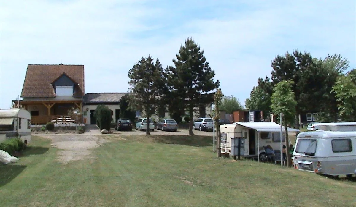 camping-am-see-halberstadt-0nzj0