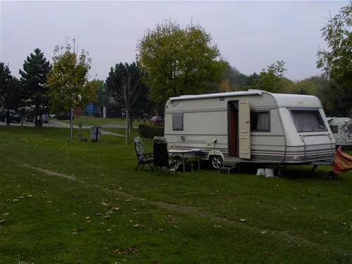 camping-am-see-halberstadt-mq4hw
