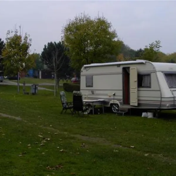 camping-am-see-halberstadt-mq4hw