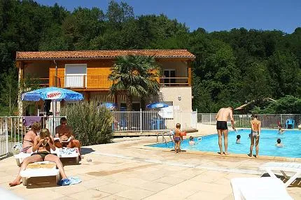 camping-larize-arige-4qjq8