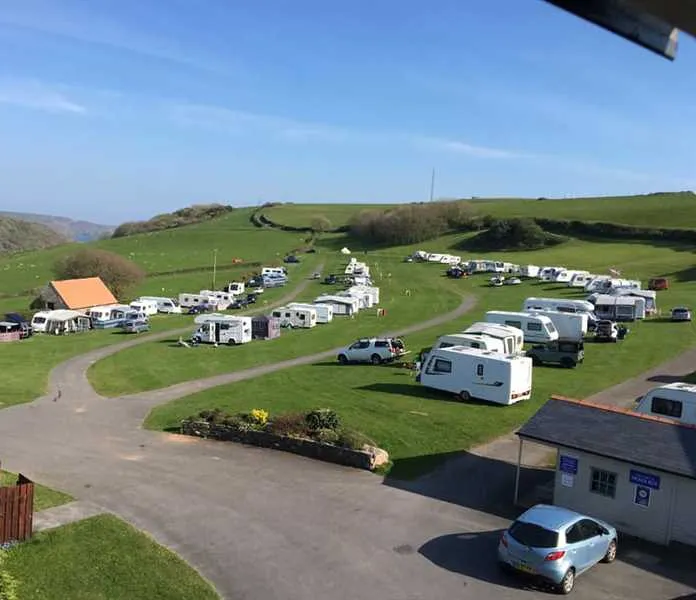 higher-rew-touring-caravan-camping-park-kingsbridge-rrhrs