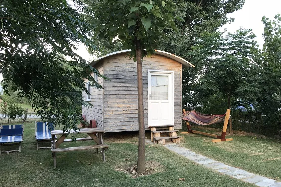 camping-lake-shkodra-resort-albania-grile-vrake-4xswn