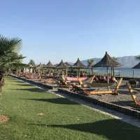 camping-lake-shkodra-resort-albania-grile-vrake-f9w7m