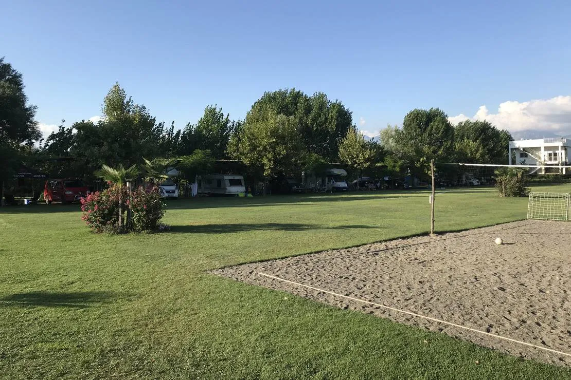camping-lake-shkodra-resort-albania-grile-vrake-qe274