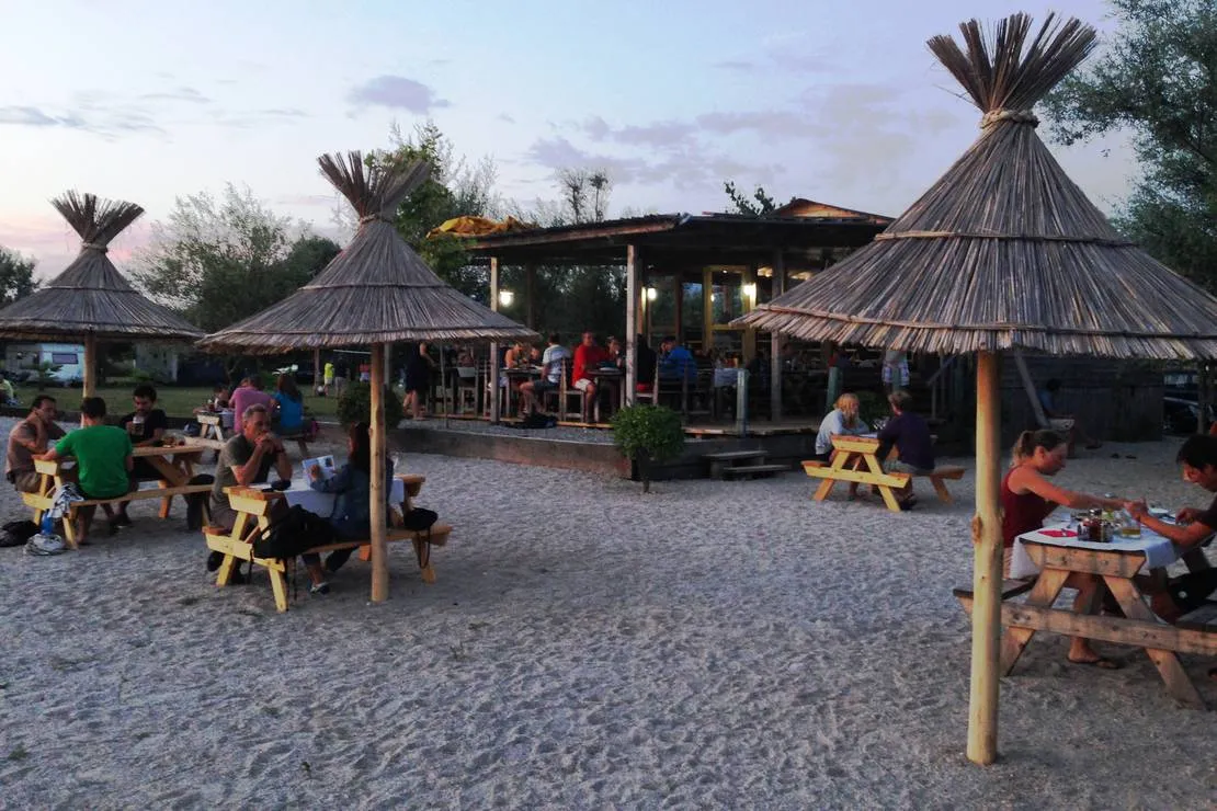 camping-lake-shkodra-resort-albania-grile-vrake-uibie