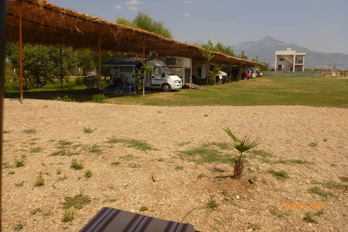 camping-lake-shkodra-resort-albania-grile-vrake-x5tpa