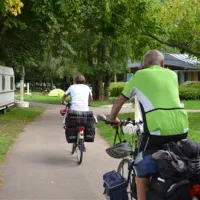 camping-des-halles-decize-gtofq