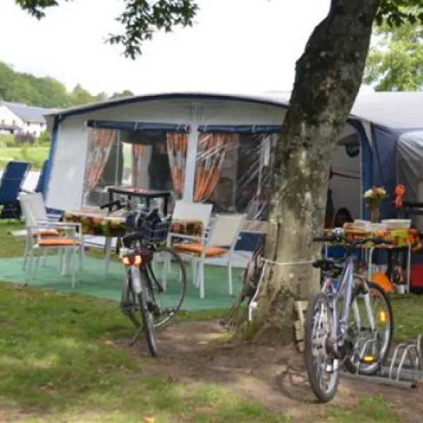 camping-des-halles-decize-nhalw