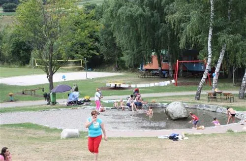 campingplatz-unzmarktfrauenburg-unzmarkt-aiylp