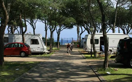 camping-blanes-blanes-matkb
