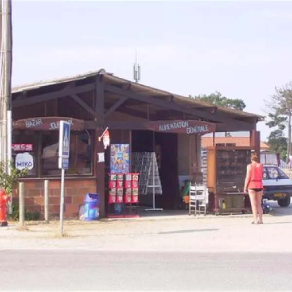 camping-le-pin-sec-naujac-sur-mer-tq5no