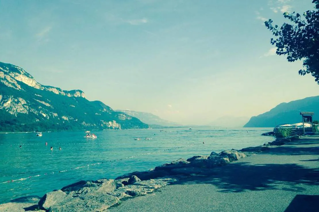 camping-aire-naturelle-le-meyrieux-la-biolle-fbgzl