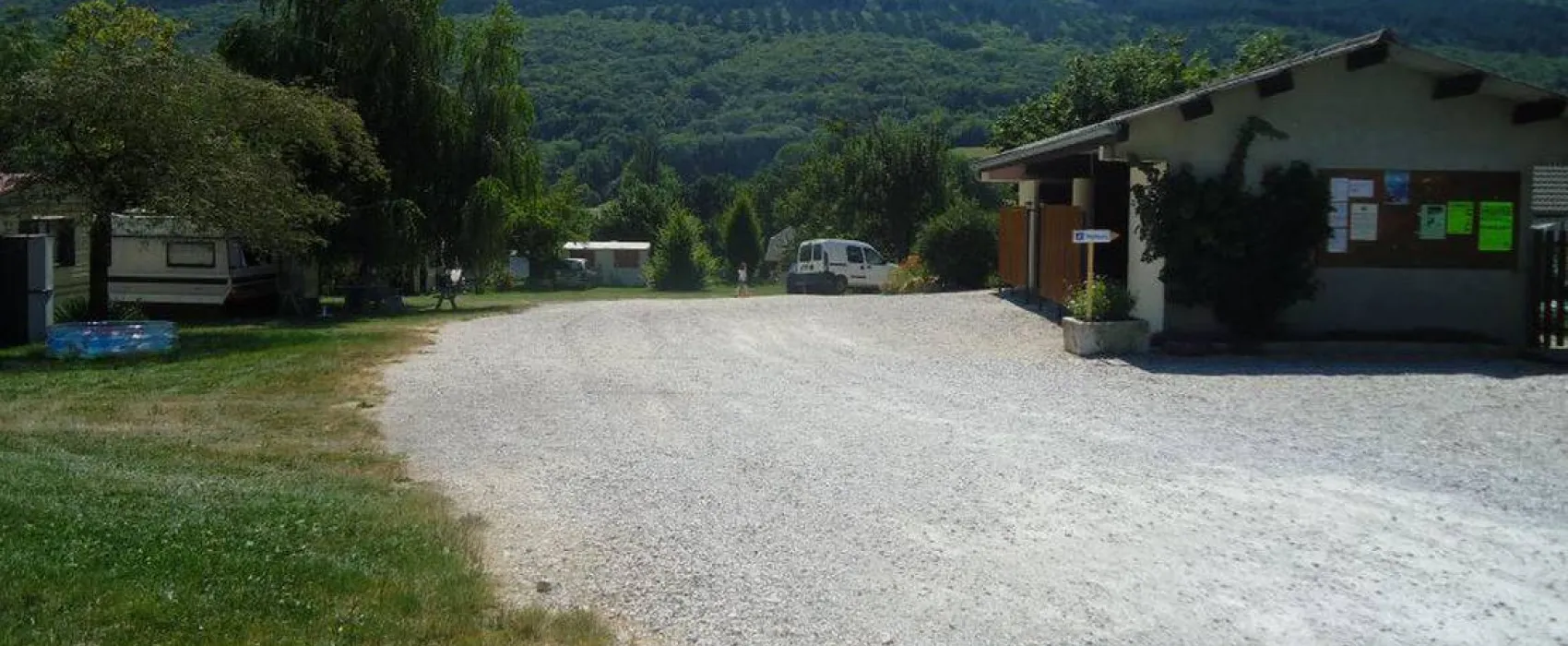 Camping aire naturelle Le Meyrieux