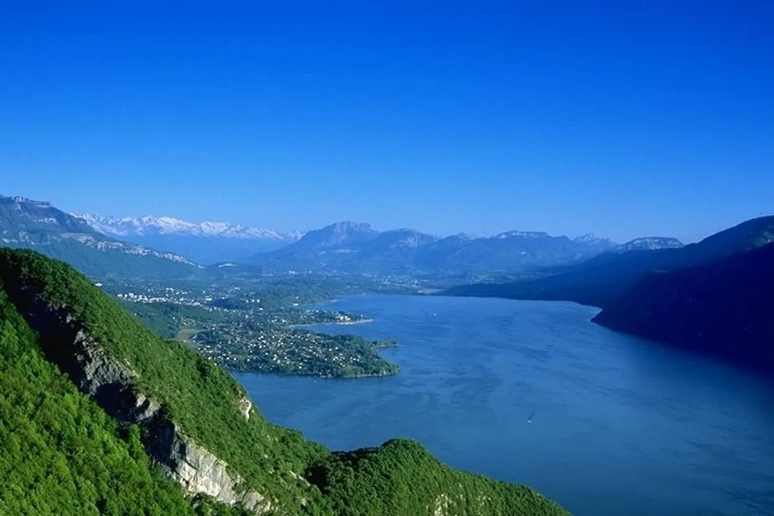 camping-aire-naturelle-le-meyrieux-la-biolle-piwo0