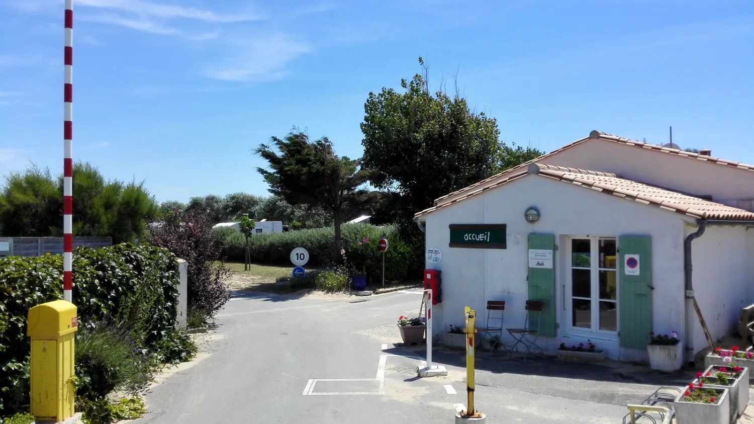 camping-municipal-la-cote-sauvage-ste-marie-de-re-ysxnu