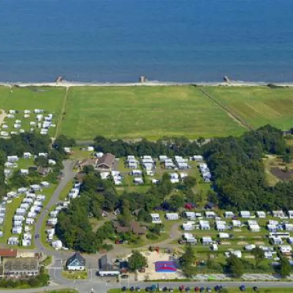 svalereden-camping-hytteby-frederikshavn-ed8vn