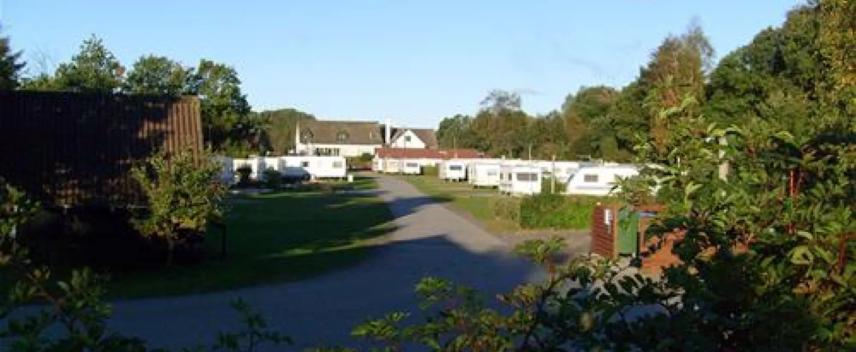 Svalereden Camping - Hytteby