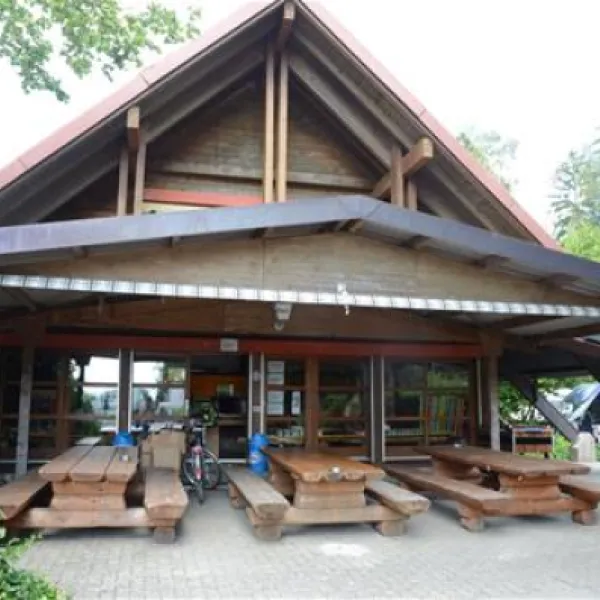 tcs-camping-gampelen-gampelen-ydk9f