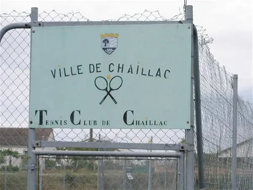 camping-municipal-les-vieux-chenes-chaillac-se63i