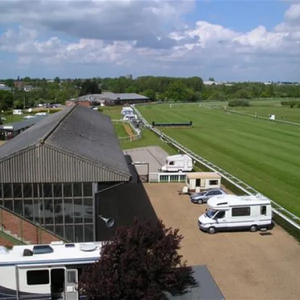 fakenham-racecourse-fakenham-sbs3a