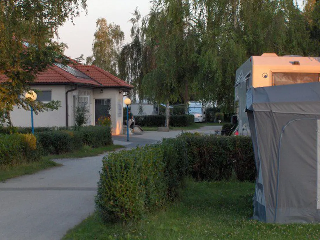 camping-oggau-oggau-ewx1d