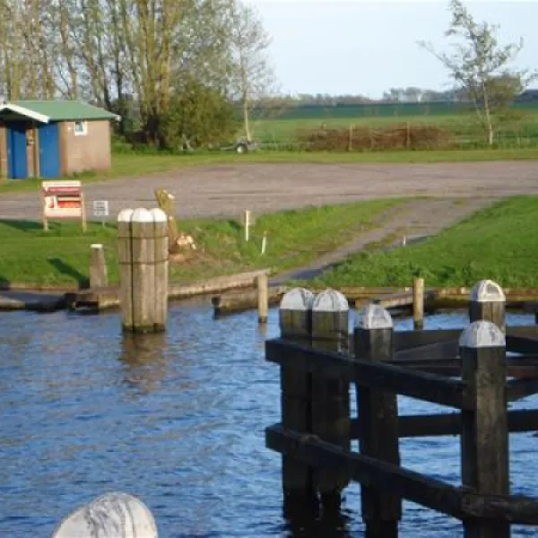 camping-roodehaan-warfhuizen-lc1um