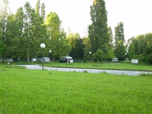autocamp-plitvice-zagreb-j6skh
