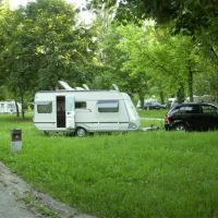 autocamp-plitvice-zagreb-x7itd