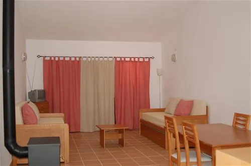parque-de-campismo-da-albufeira-do-maranho-avis-3xvb5