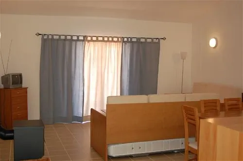 parque-de-campismo-da-albufeira-do-maranho-avis-qwcbt