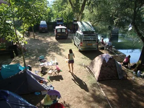 river-camp-bara-blagaj-3n4lq