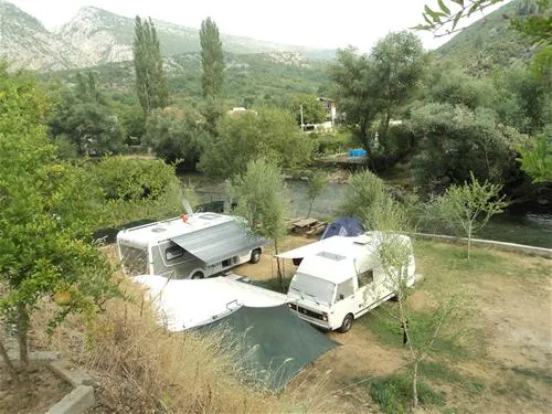river-camp-bara-blagaj-5r7xn