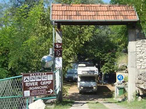 river-camp-bara-blagaj-6io53