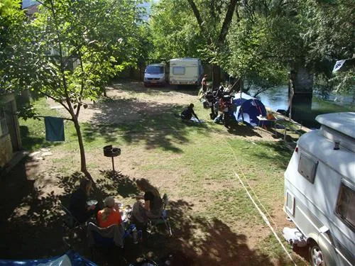 river-camp-bara-blagaj-away9
