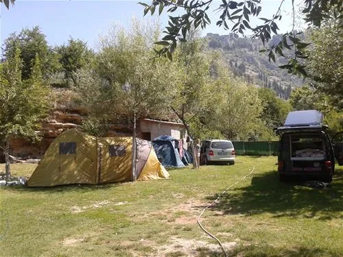 river-camp-bara-blagaj-frn9u