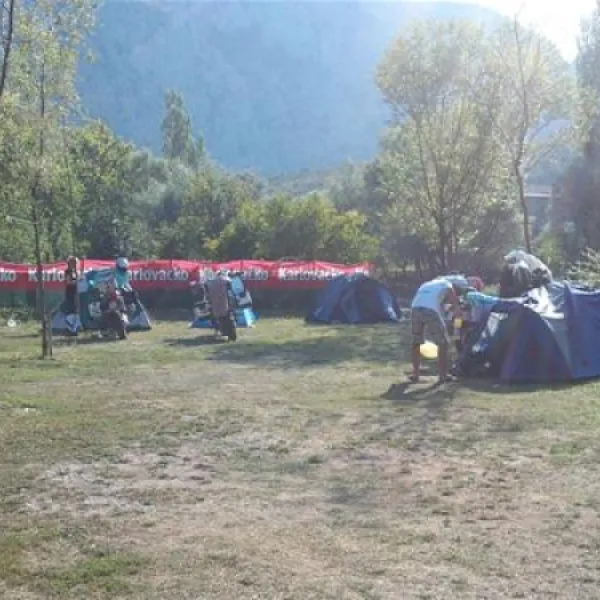 river-camp-bara-blagaj-fuw6p